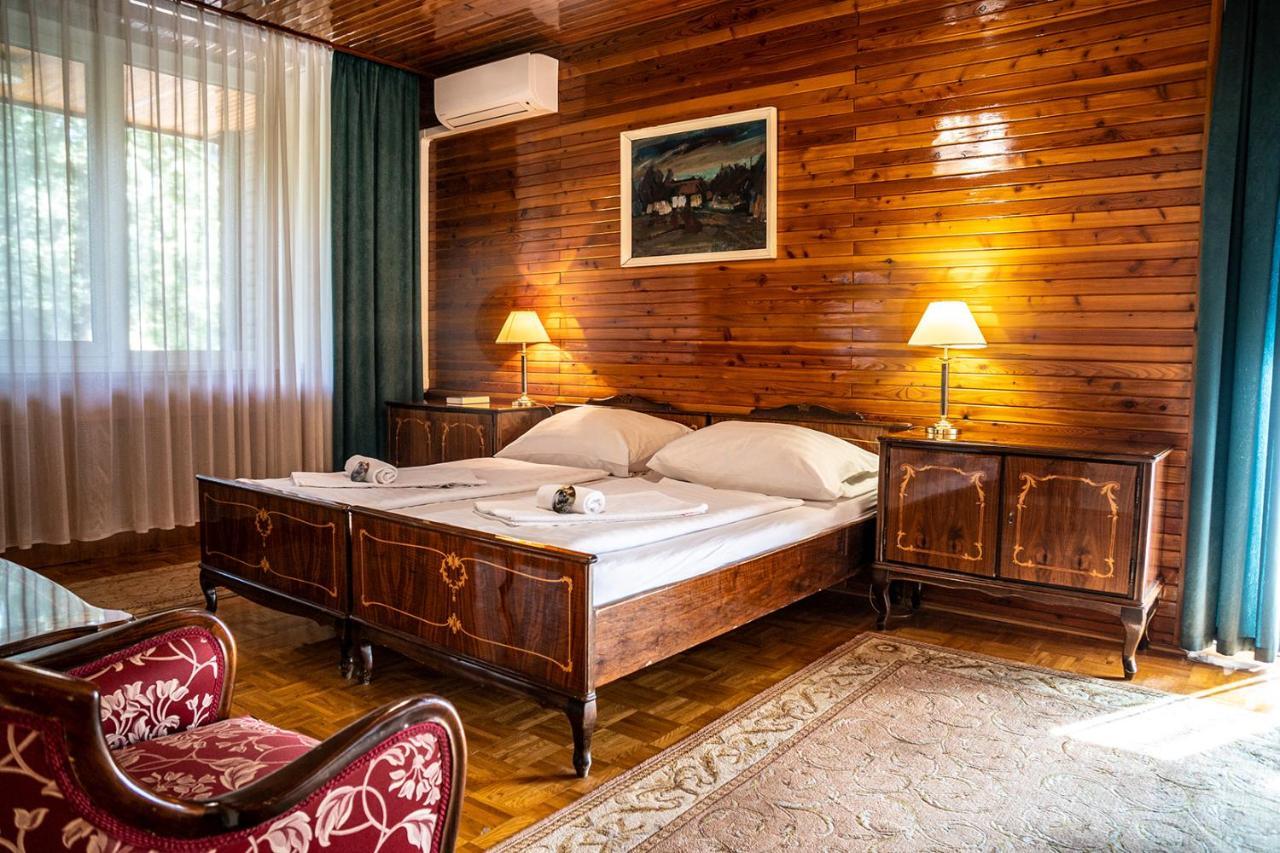 Ozoon Hotel Nyíregyháza Extérieur photo