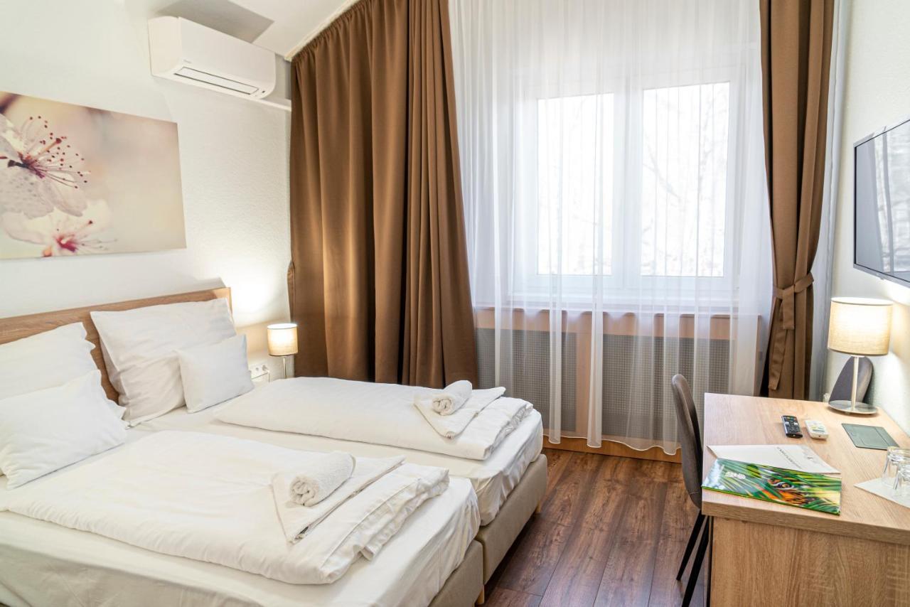 Ozoon Hotel Nyíregyháza Extérieur photo