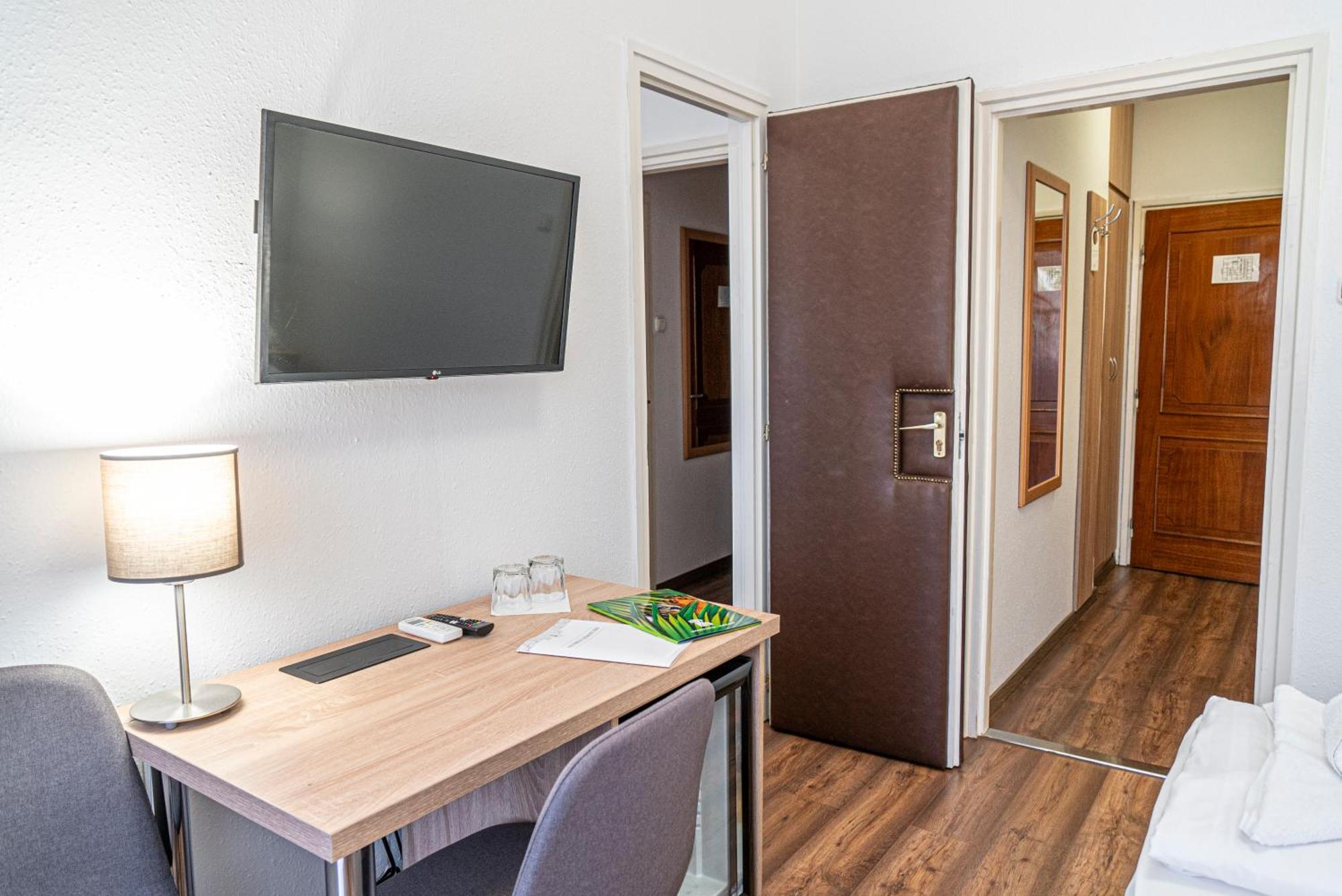 Ozoon Hotel Nyíregyháza Extérieur photo